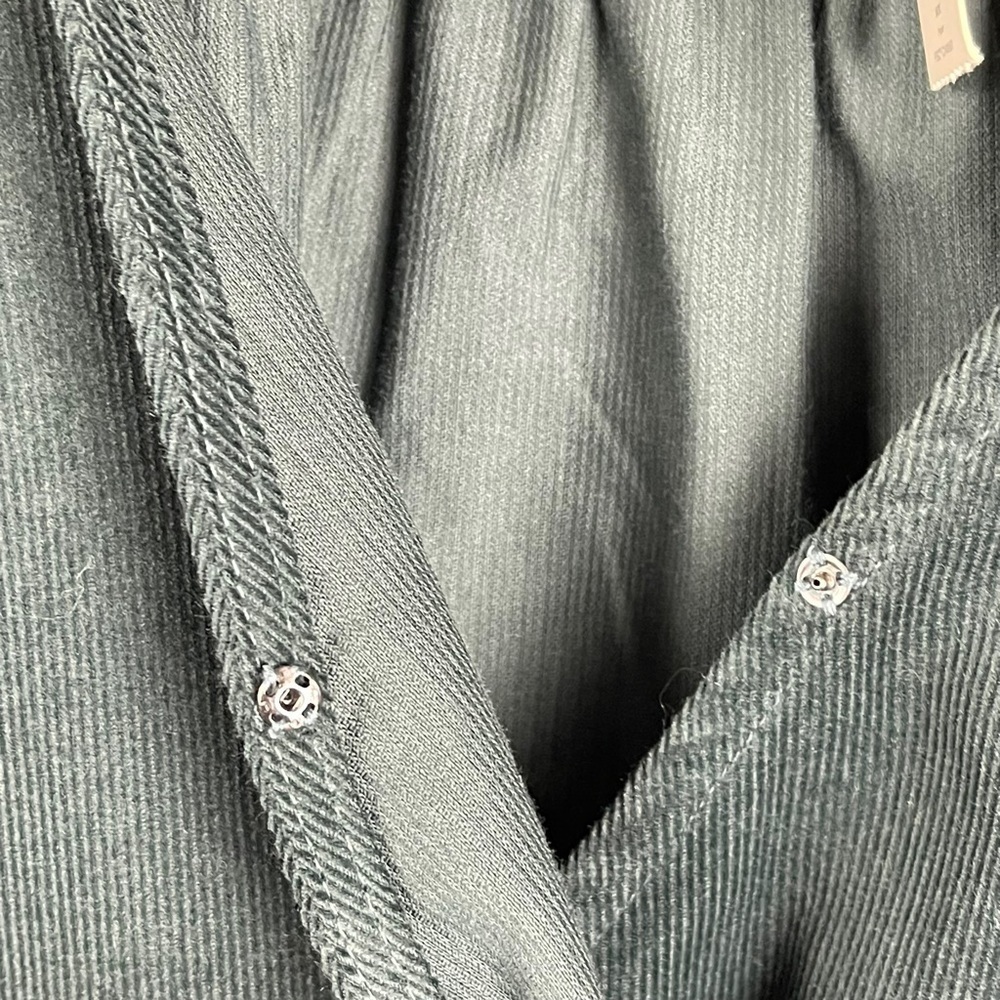 Madewell Forest Green V-Neck Blouse - Picture 10 of 14